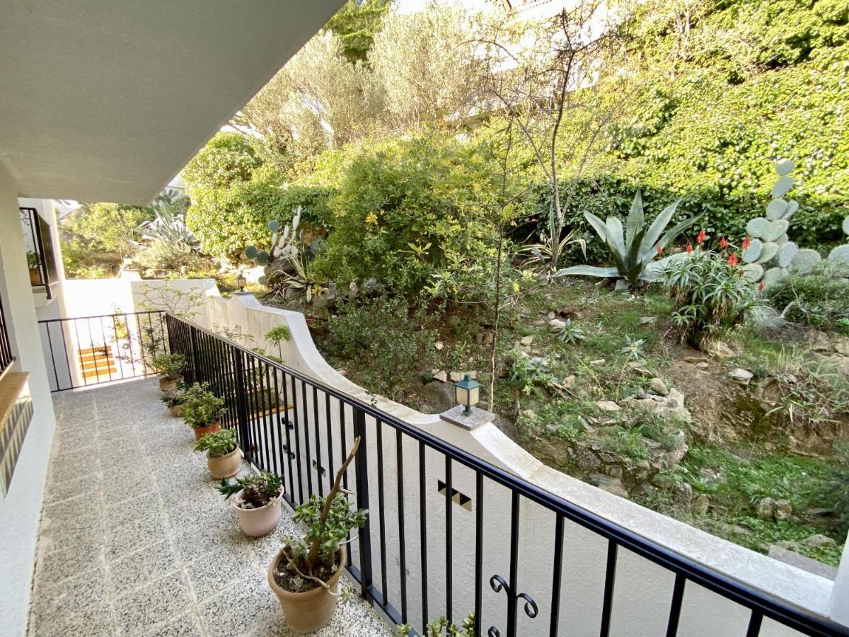 Aparthotel Garbinell A - Piso muy bonito, Vistas al mar espec Rosas Exterior foto